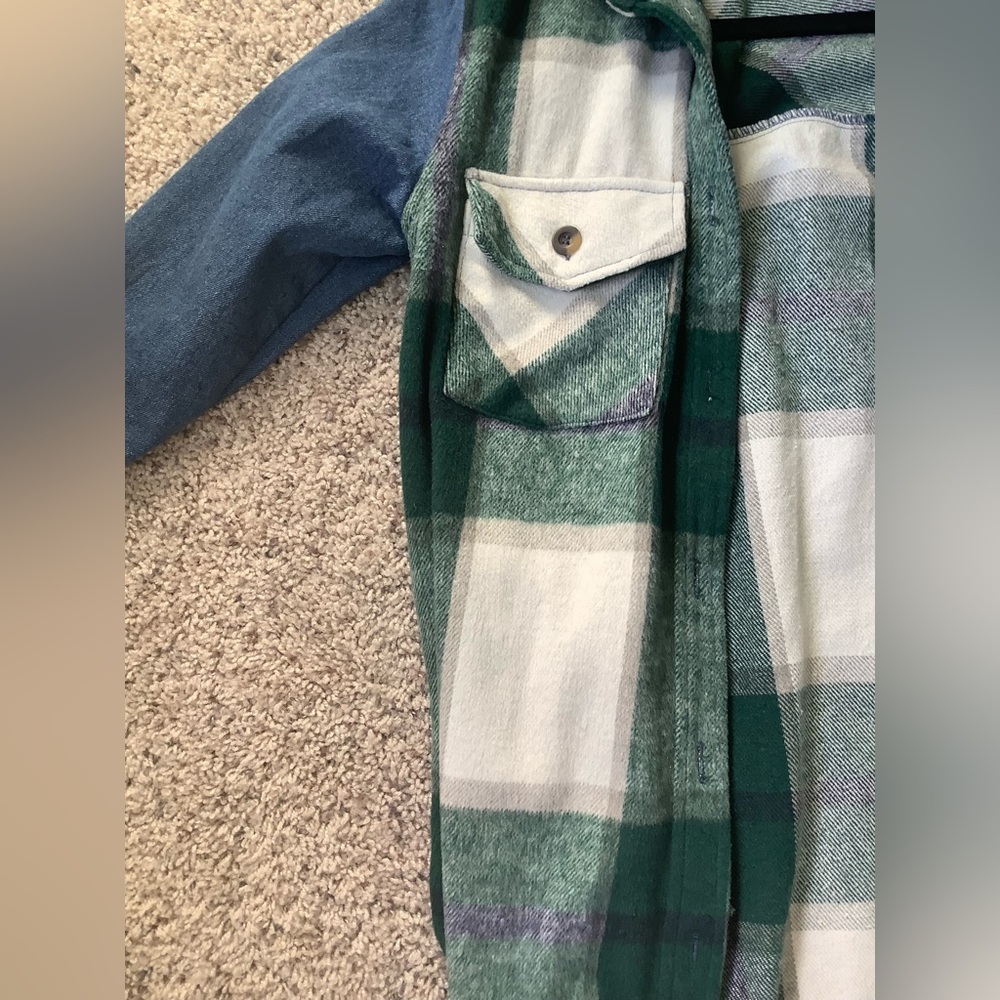 Altar’d State Flannel - Picture 8 of 15